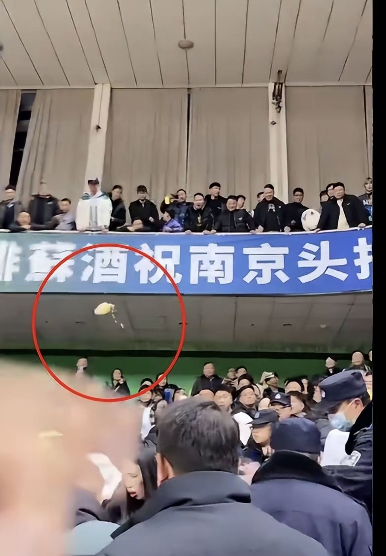 包含广东宏远大胜山西队,取得连胜开门红的词条 包含广东宏远大胜山西队,取得连胜开门红的词条