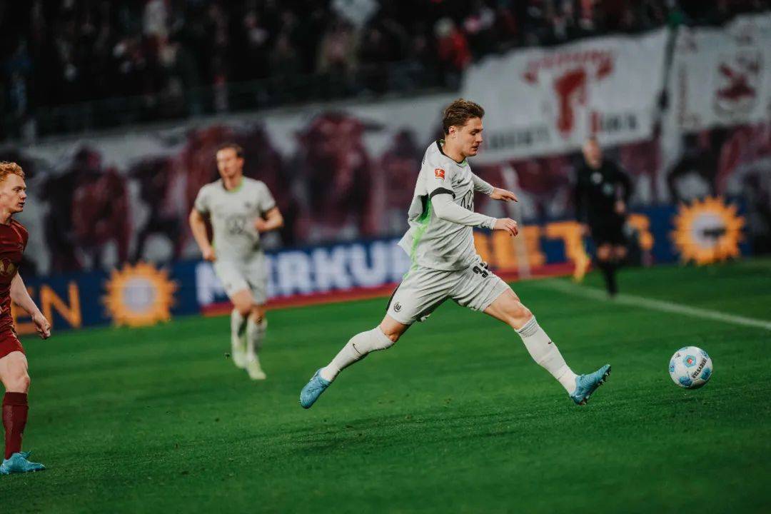 包含RB莱比锡主帅表示全队将全力备战下一场比赛的词条