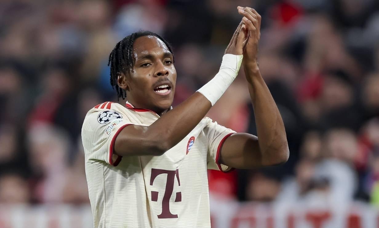 关于崭露头角！年轻新秀破门获得锋线机会的信息