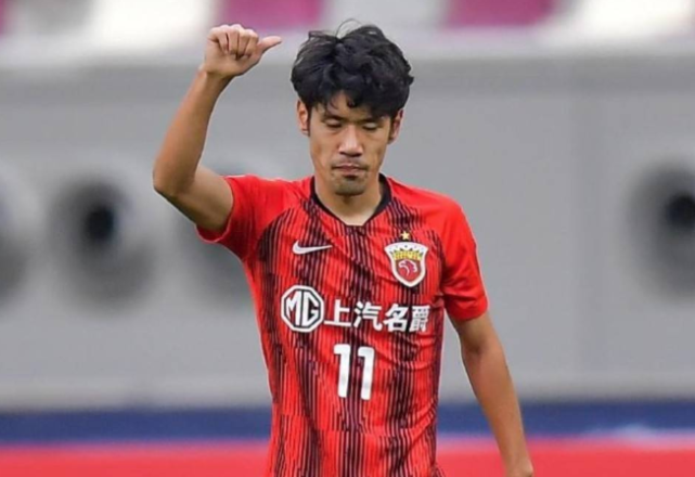 关于崭露头角！年轻新秀破门获得锋线机会的信息