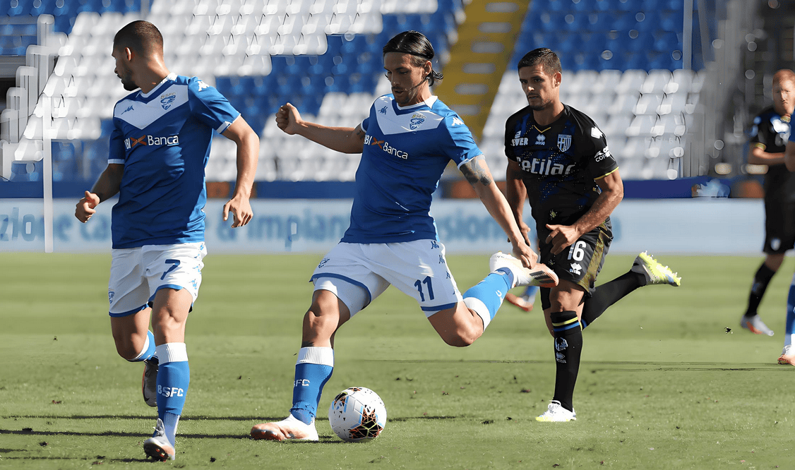 罗马主场大胜乌迪内斯，重返联赛前四