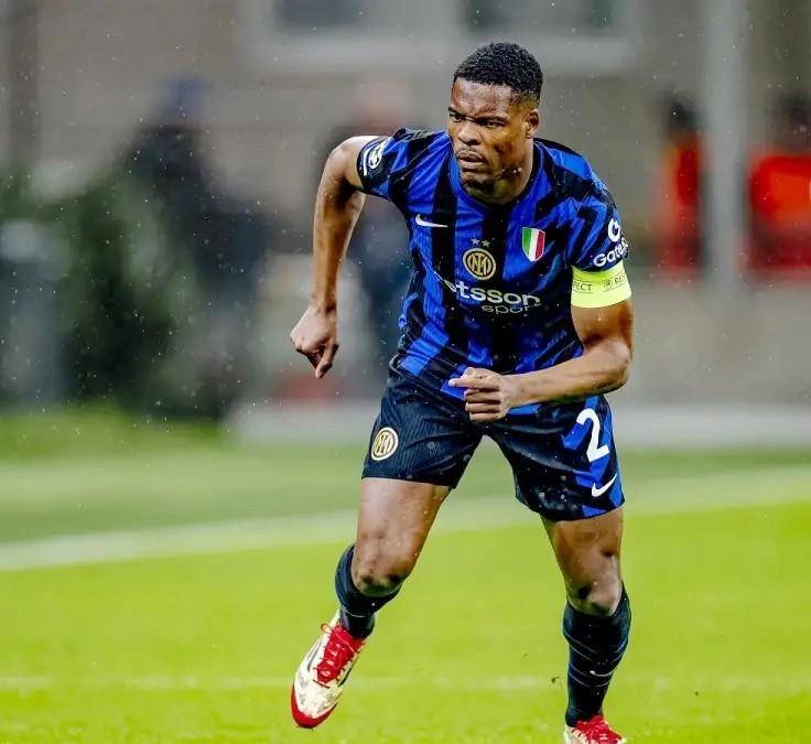 罗马豪门引援硬仗!教练组探讨转会选项 罗马豪门引援硬仗!教练组探讨转会选项