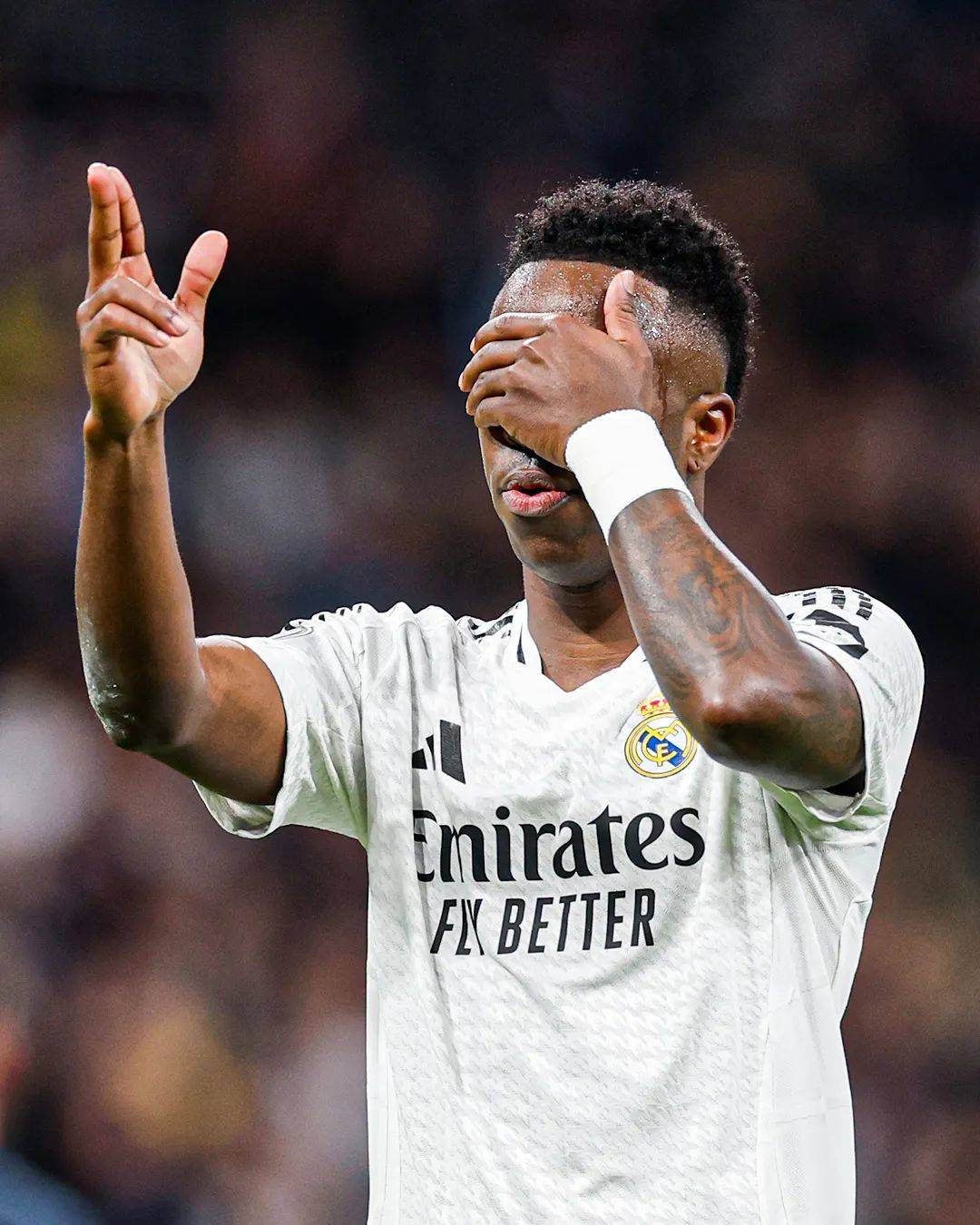 拜仁绝杀西班牙,姆巴佩梅开二度欧冠 拜仁绝杀西班牙,姆巴佩梅开二度欧冠