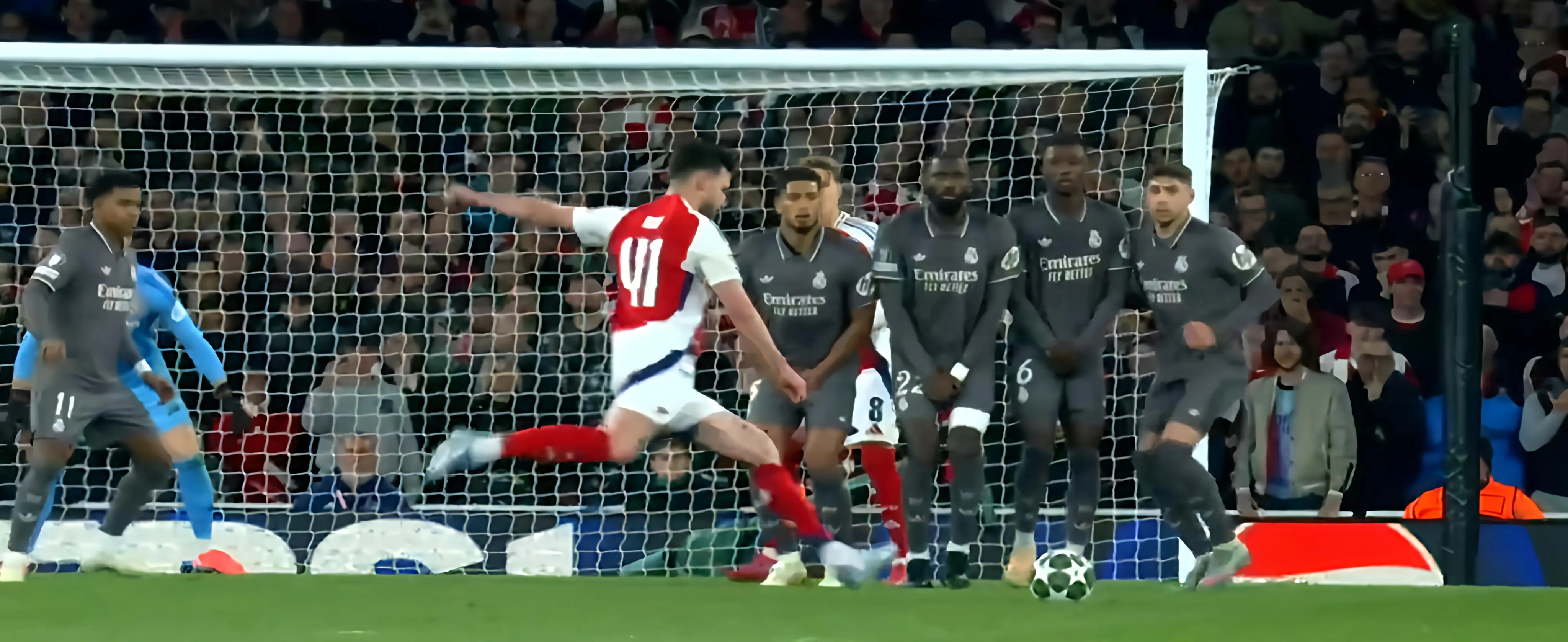 德国险胜阿森纳，萨拉赫制霸全场的简单介绍