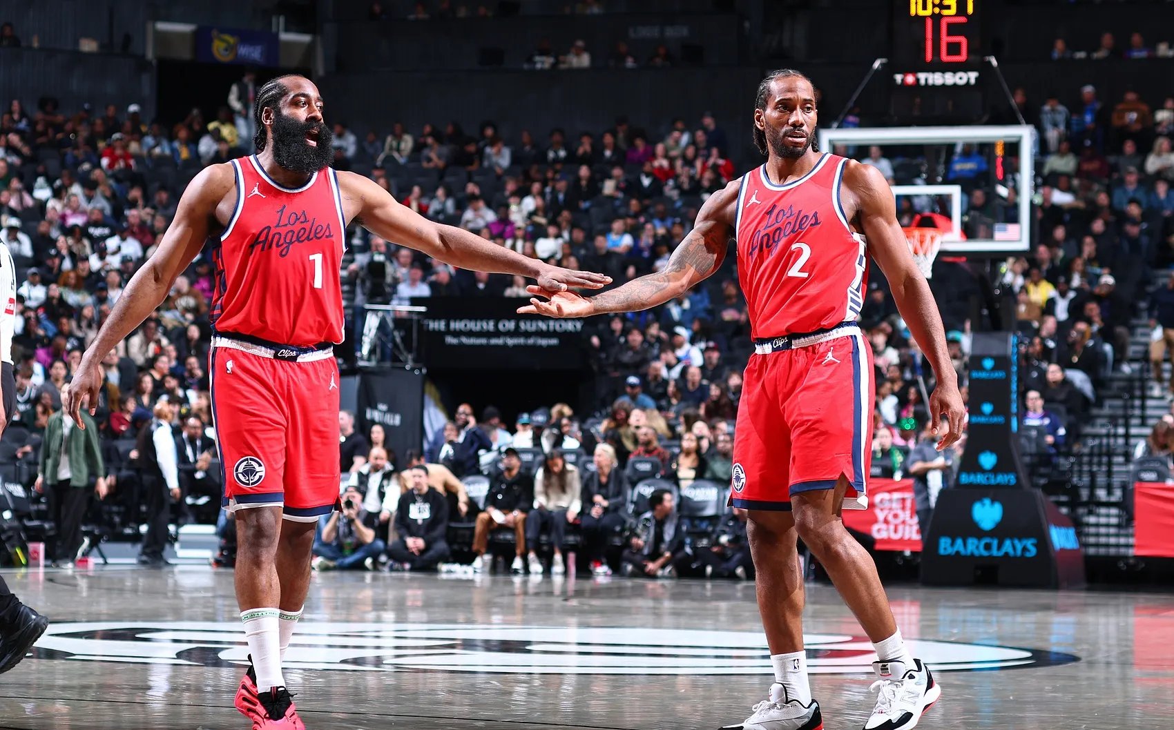 包含快船碾压法国男篮，巴恩斯送出助攻的词条