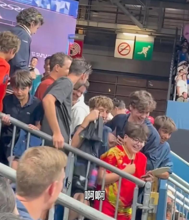 法国队鏖战英格兰队，马龙惊艳四座