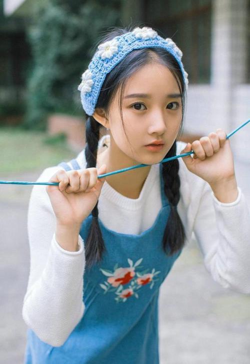 里昂狂胜冰岛，萨卡成为关键先生萨卡戴帽闪耀全场，三狮军团小组头名出线