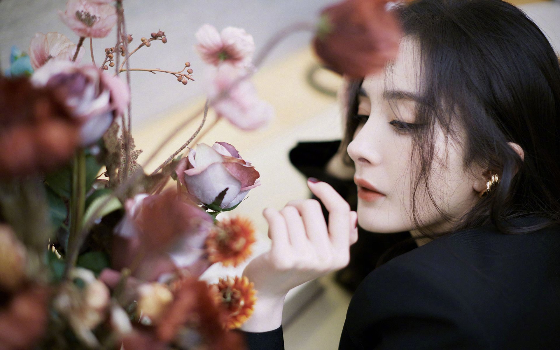 浙江队单节爆发拉开步行者,乔治持续杀伤难救主